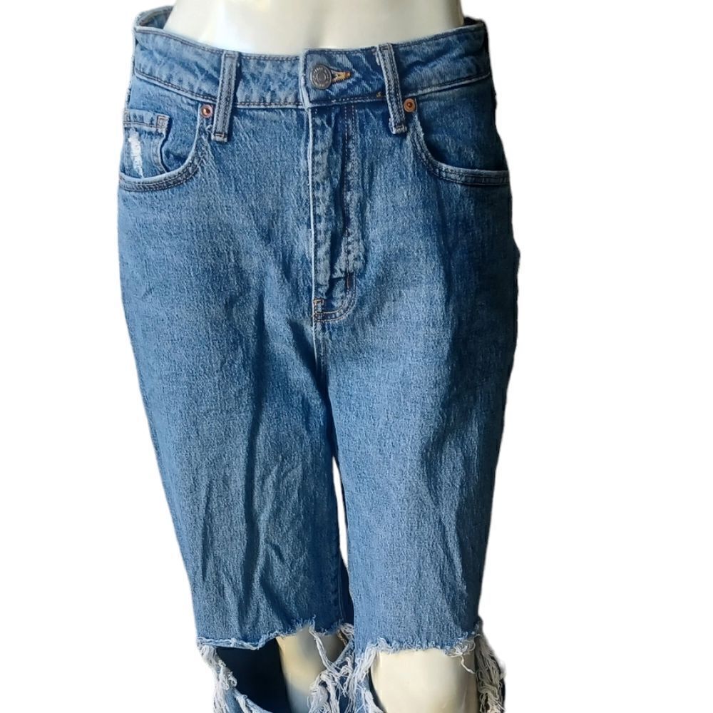 68745...Wild Fable Straight leg Jeans Size 4/27R